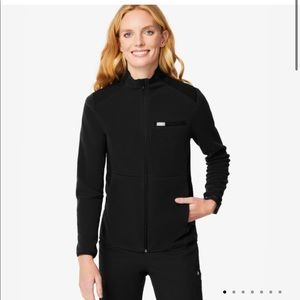 Figs on shift fleece black jacket in black. Size M